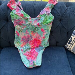 Lilly Pulitzer Women's sz 10 Ruffle One
Piece Swimsuit Cay To My Heart